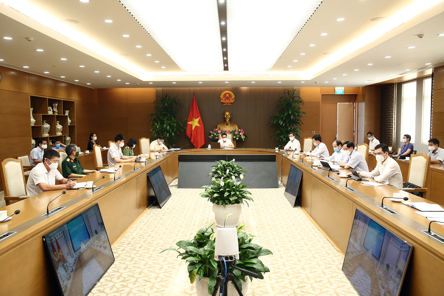 Diễn biến dịch ngày 27/5: Bắc Giang, Bắc Ninh vẫn là 2 tỉnh đứng đầu về số ca mắc mới - Ảnh 7. Diễn biến dịch ngày 27/5: Bắc Giang, Bắc Ninh vẫn là 2 tỉnh đứng đầu về số ca mắc mới - Ảnh 7.