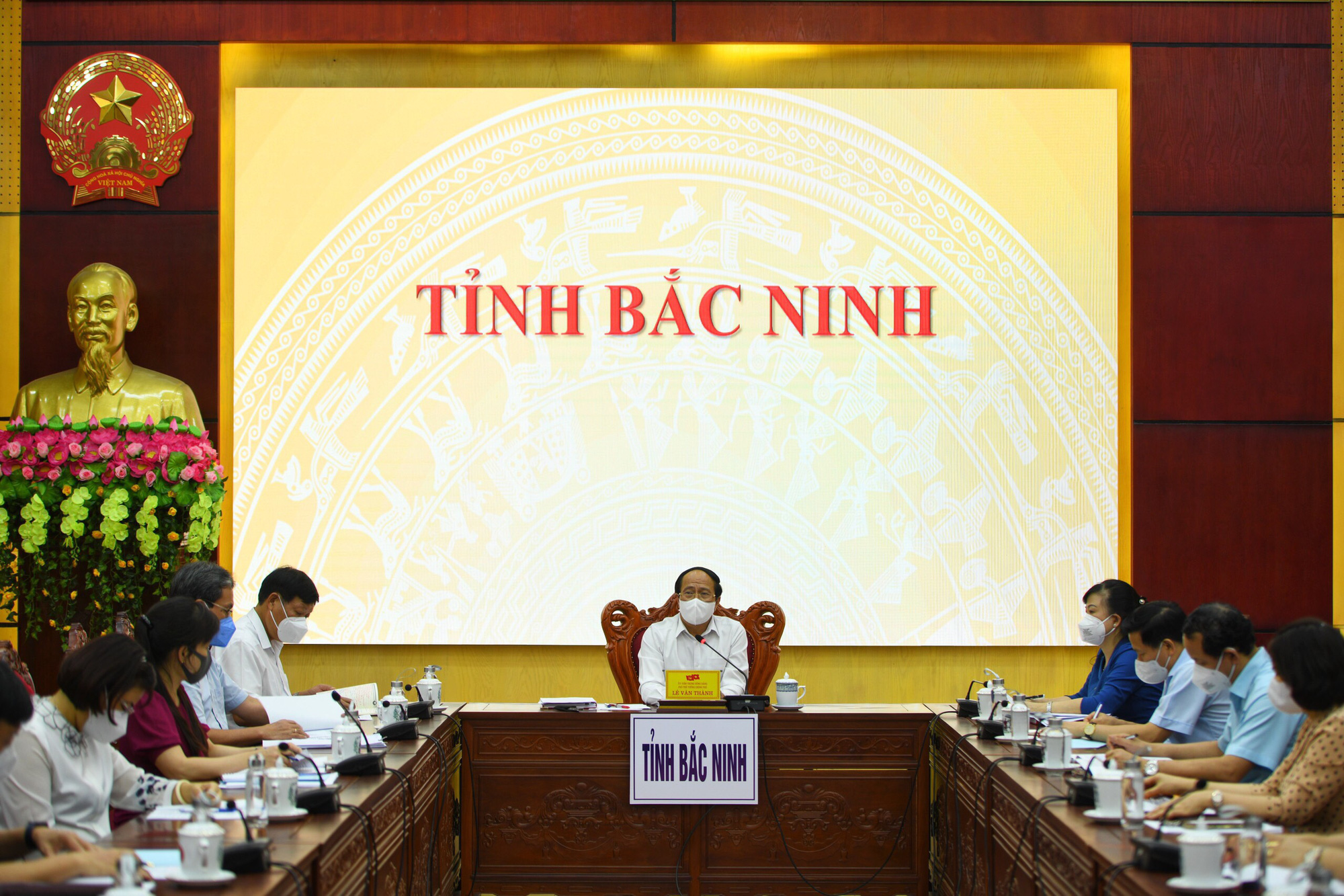 Y tế Diễn biến dịch ngày 2/6: Nhiều đơn vị y tế tiếp tục đến Bắc Giang hỗ trợ dập dịch  - Ảnh 3.