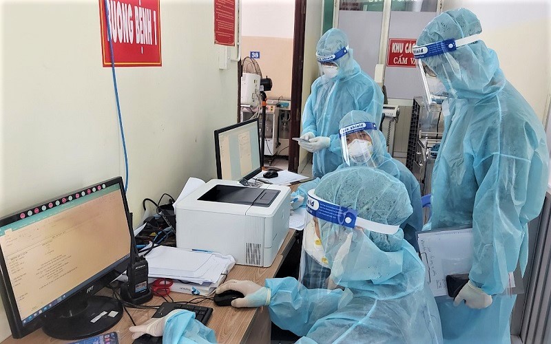 Diễn biến dịch ngày 17/7: “Tuyệt đối không để các y bác sĩ trên tuyến đầu thiếu vật tư, trang thiết bị y tế chống dịch”  - Ảnh 6.