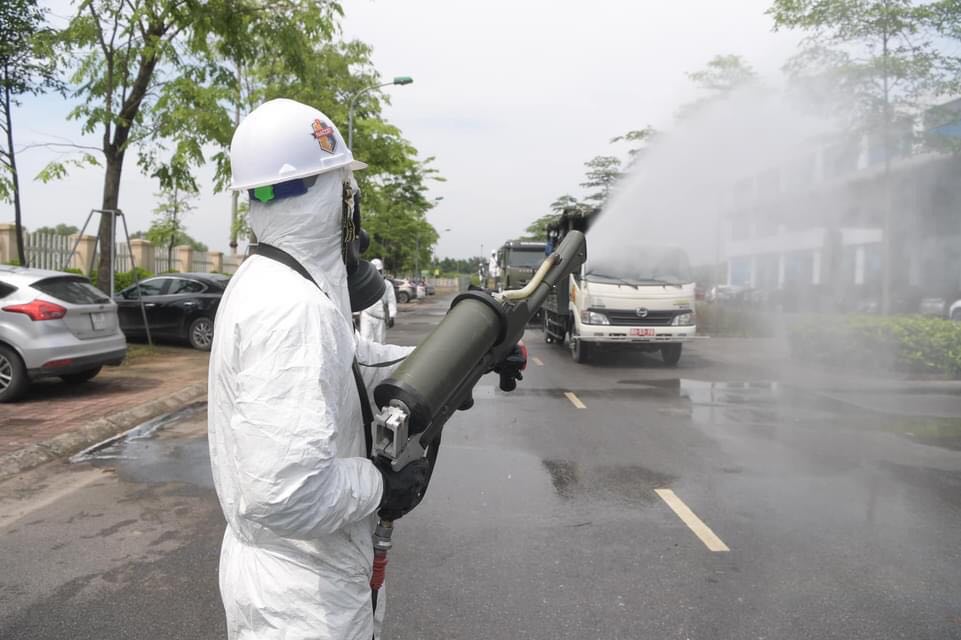 Diễn biến dịch ngày 18/6: Cụ bà 79 tuổi khỏi bệnh COVID-19 - Ảnh 2. Diễn biến dịch ngày 18/6: Cụ bà 79 tuổi khỏi bệnh COVID-19 - Ảnh 2.