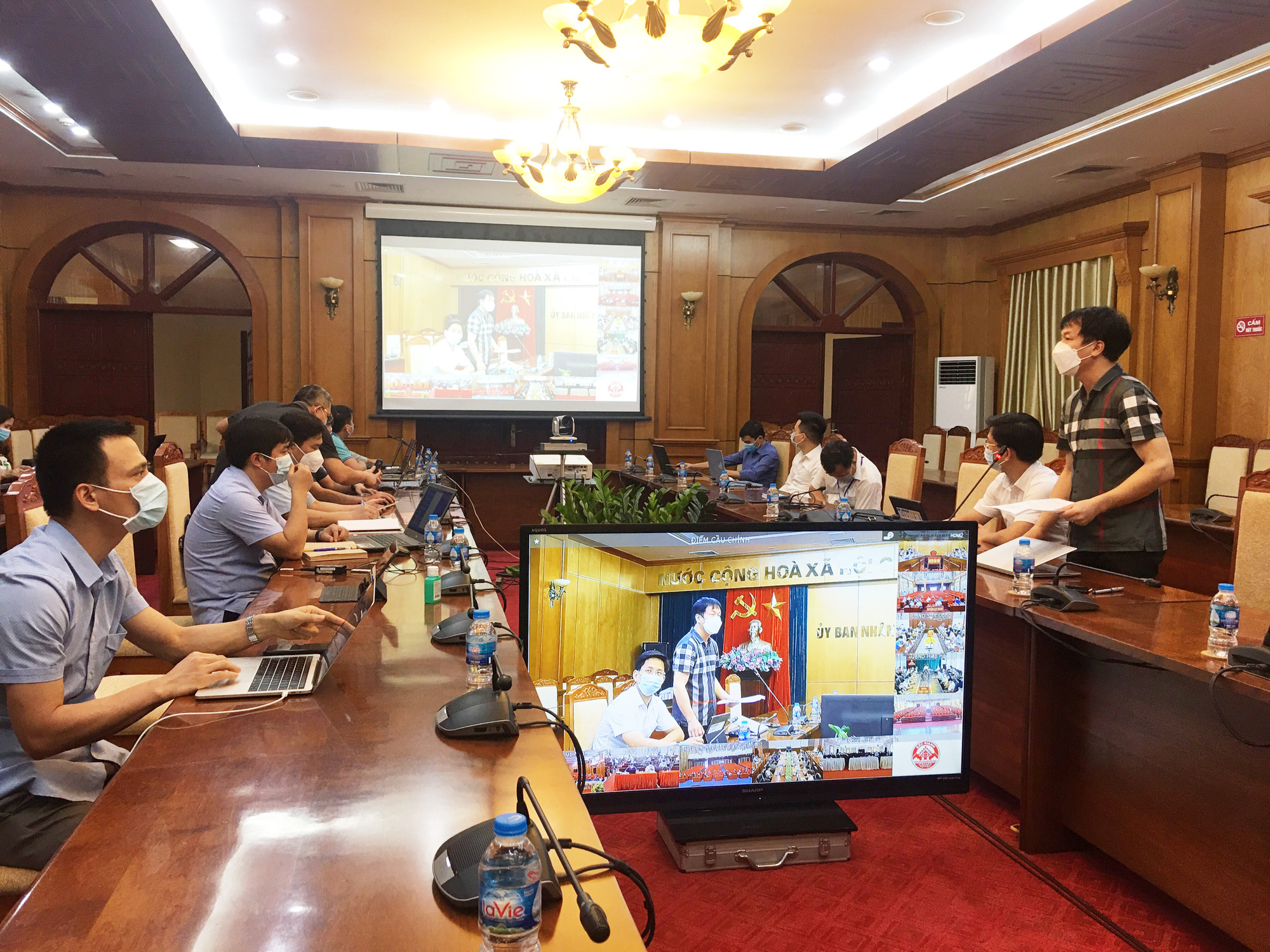 Diễn biến dịch ngày 23/5: Khởi tố bệnh nhân COVID-19 làm lây lan dịch ra cộng đồng - Ảnh 16. Diễn biến dịch ngày 23/5: Khởi tố bệnh nhân COVID-19 làm lây lan dịch ra cộng đồng - Ảnh 16.
