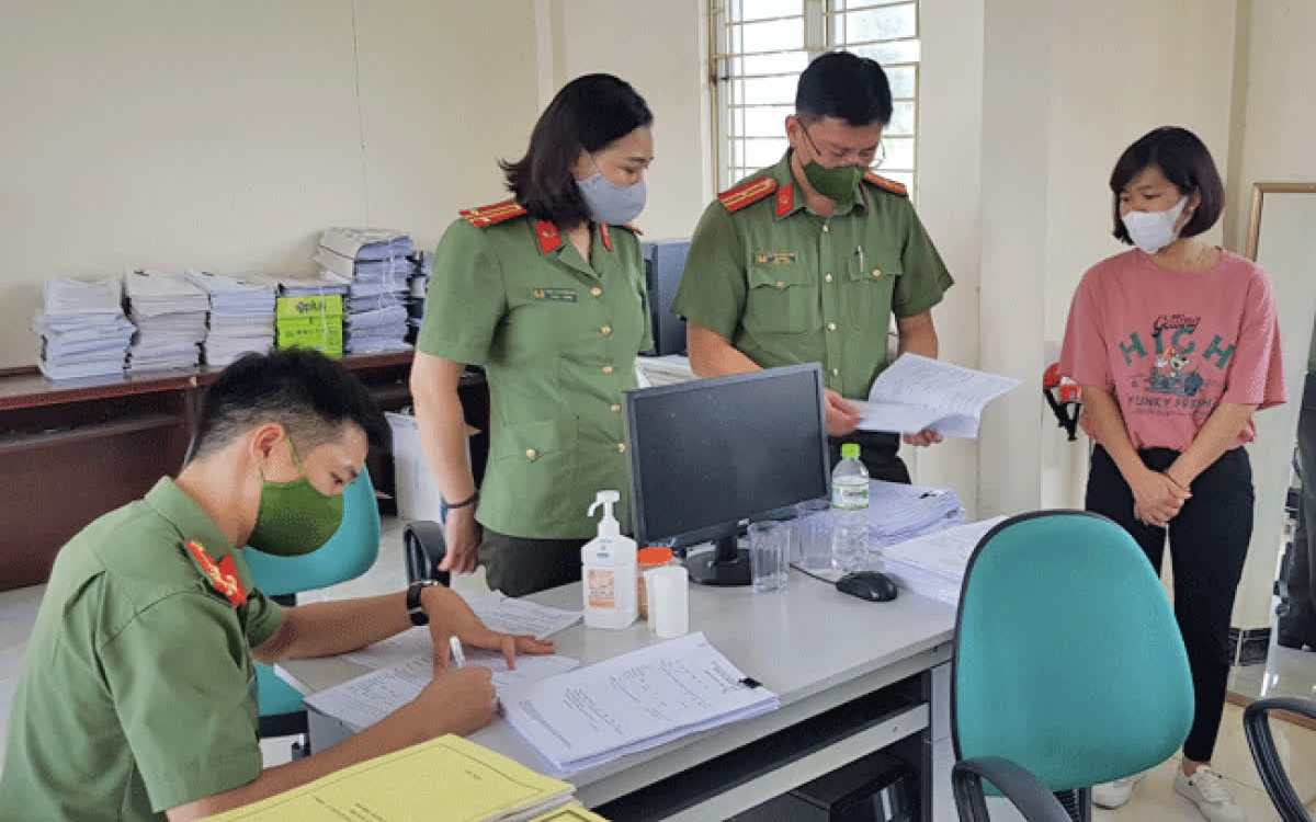 9 kẻ làm giả hàng trăm giấy khám sức khỏe "sa lưới"