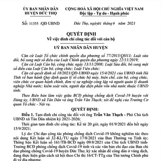 Phó Chủ tịch xã ký xác nhận cho công dân ở vùng dịch về quê bị tạm đình chỉ công tác - Ảnh 2.