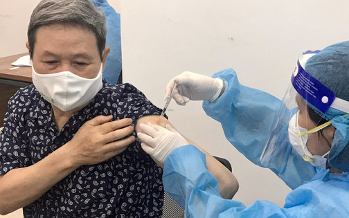 Ngày đầu tiên năm 2022: Gần 400.000 người Hà Nội đã tiêm mũi 3 vaccine COVID-19