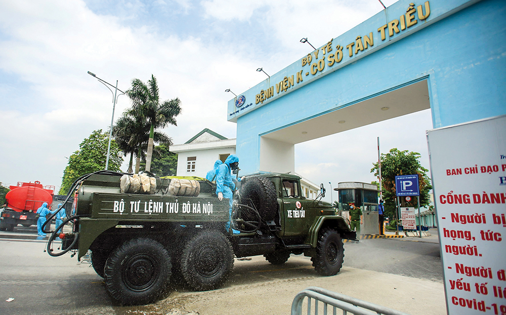 Biến thể Delta có tốc độ lây lan nhanh chưa từng thấy và một trong những điều khiến lực lượng chức năng lo lắng nhất đã đến khi ngay trong ngày 7/5, Bệnh viện K đã tạm thời phong tỏa cả 3 cơ sở để thực hiện các biện pháp phòng chống dịch.