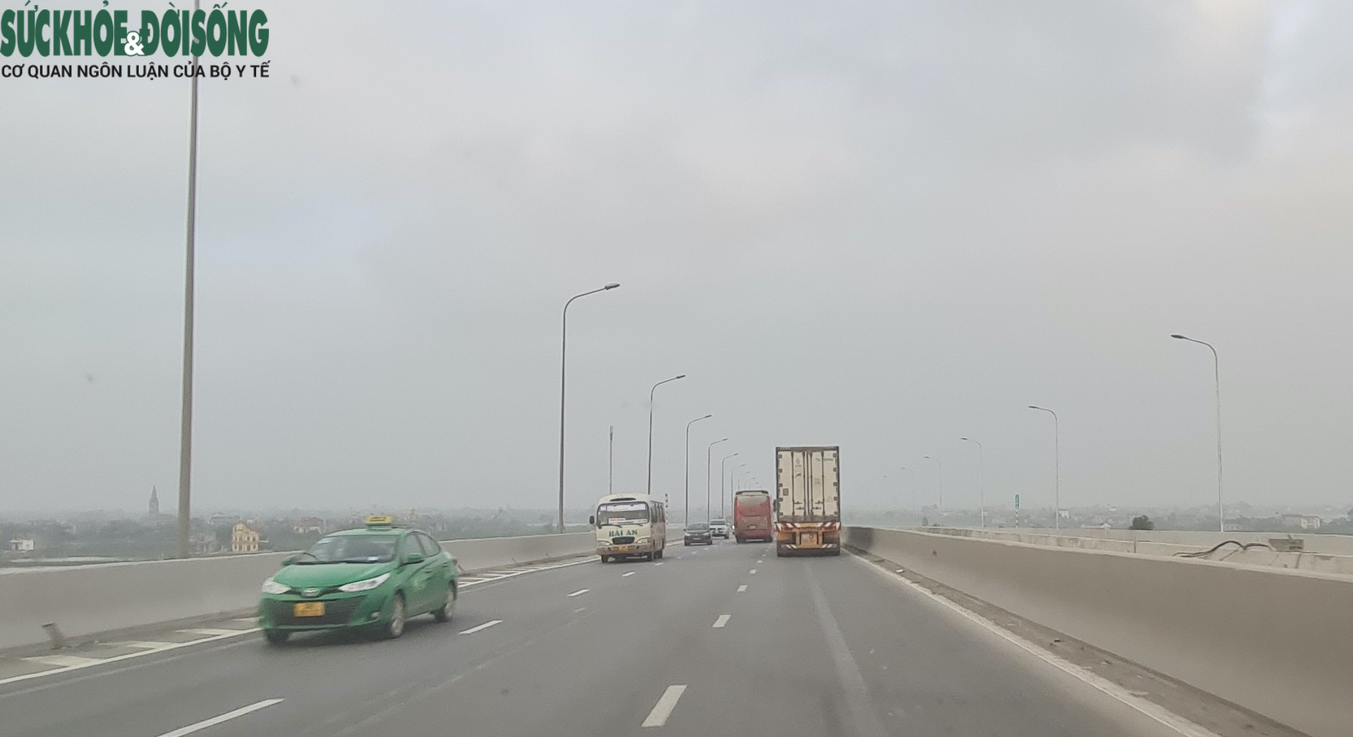 Hàng nghìn phương tiện đi ngược chiều trên cao tốc Cao Bồ - Mai Sơn trước ngày thông xe - Ảnh 4.