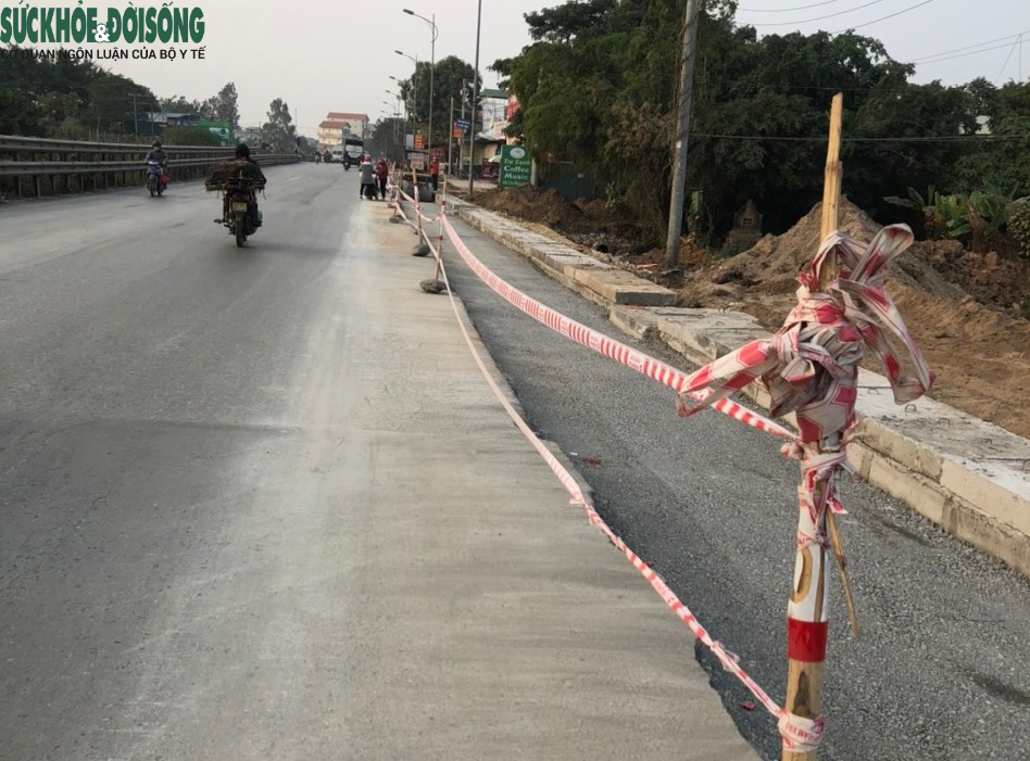 Khắc phục mất an toàn giao thông tại Dự án xử lý điểm đen của Sở GTVT Hà Nội - Ảnh 4.