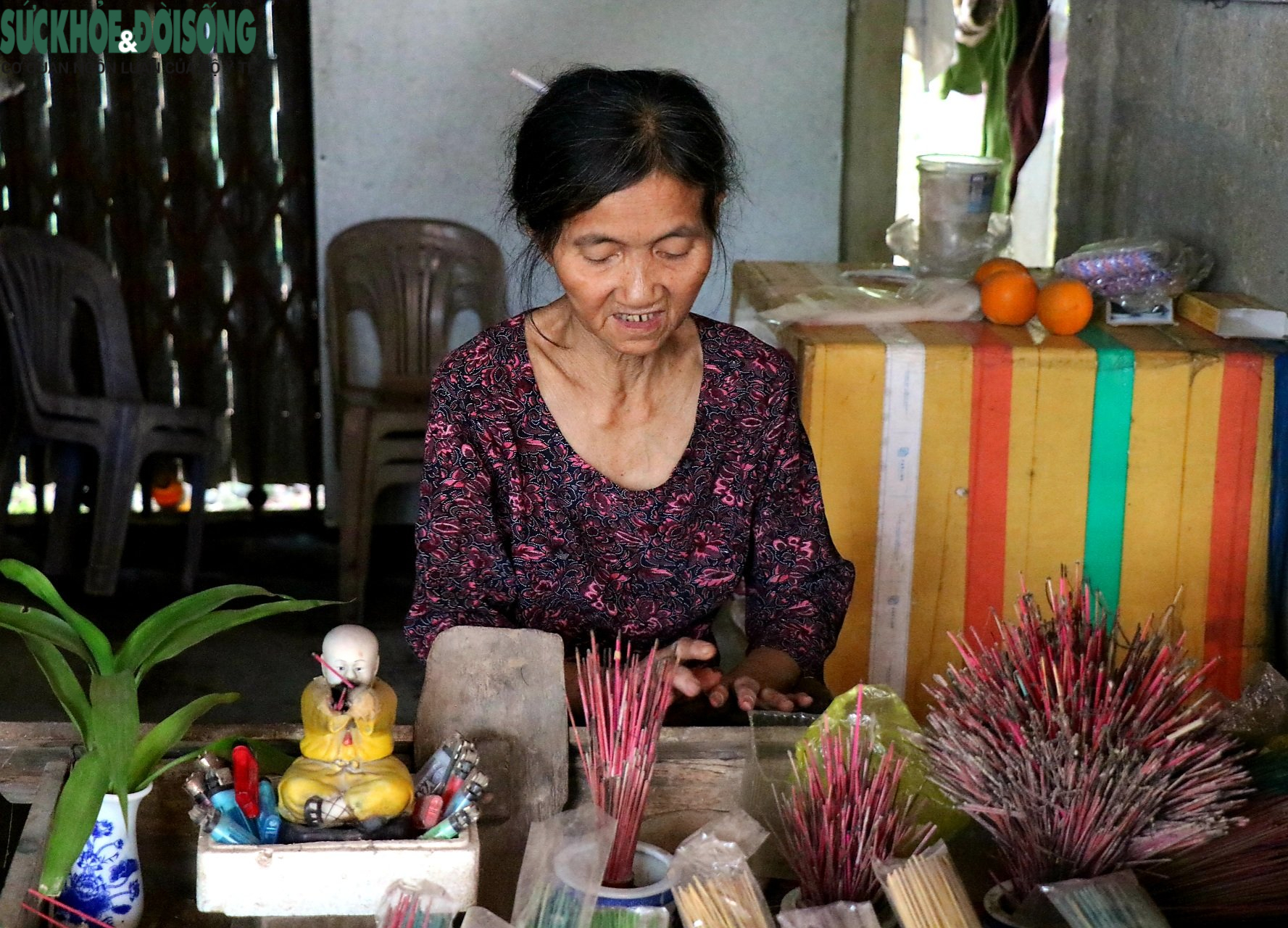 Rực rỡ sắc màu tại làng hương hàng trăm năm tuổi ở Huế ngày giáp Tết - Ảnh 2.