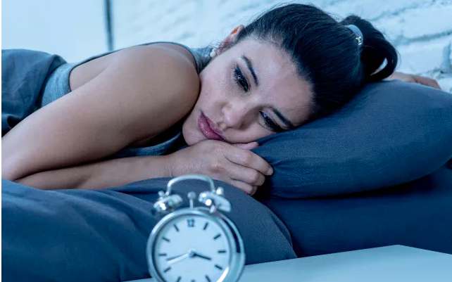 6 thói quen ăn uống có thể gây mất ngủ