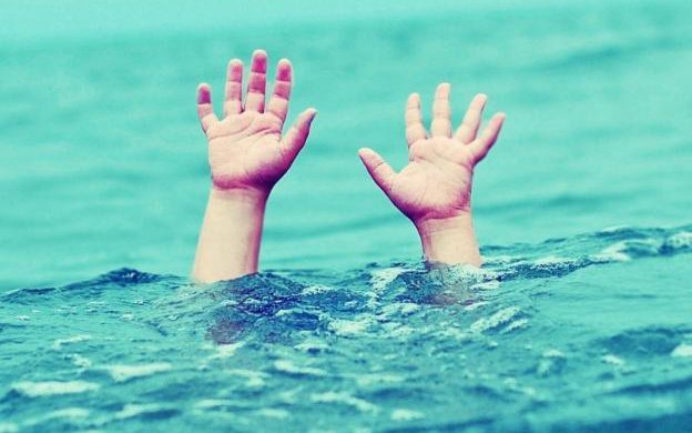 Đuối nước ở trẻ không ngừng gia tăng, bác sĩ chỉ cách cấp cứu tại chỗ tránh hậu quả thương tâm