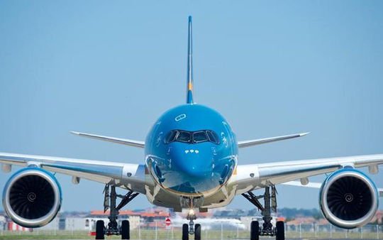 Chuyên gia nói gì về máy bay Vietnam Airlines bị sét đánh?