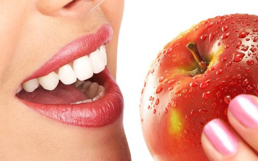 Tại sao cần phải chăm sóc răng miệng đúng cách?