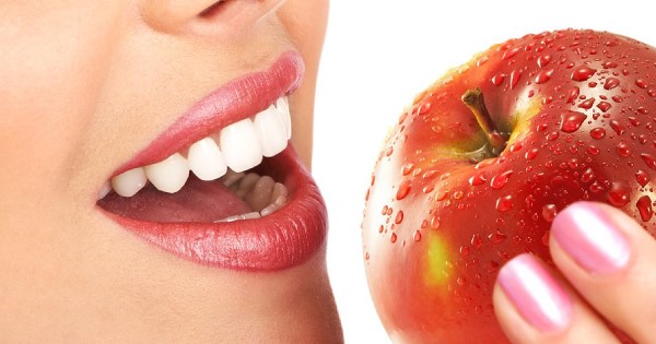 Tại sao cần phải chăm sóc răng miệng đúng cách? - Ảnh 1.