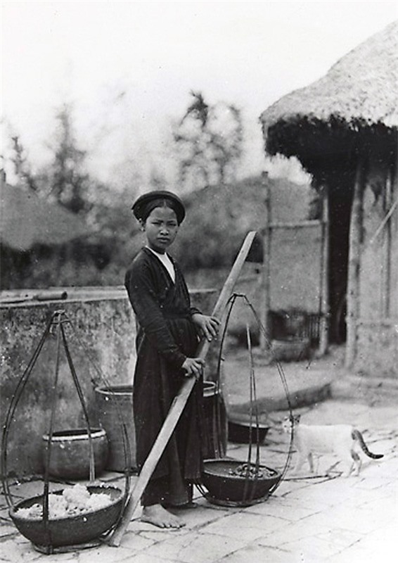 Chùm ảnh cực hiếm về phụ nữ nông thôn Việt Nam hơn 100 năm trước - Ảnh 9.