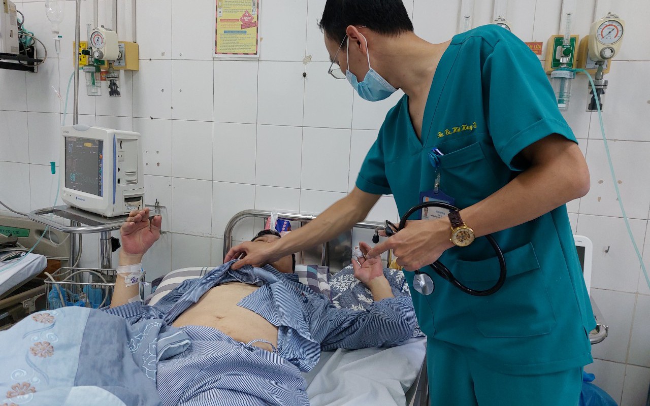 Sốt xuất huyết: Không phải hết sốt là khỏi bệnh