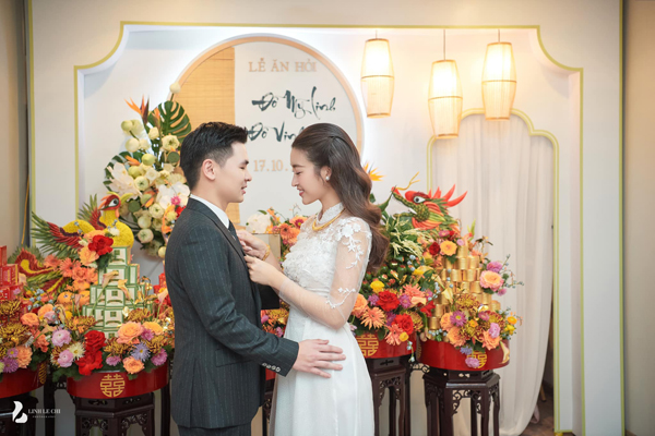 Hoa hậu Đỗ Mỹ Linh e lệ bên chồng doanh nhân, tiết lộ gia đình chồng tâm lý - Ảnh 3.