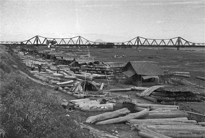 'Lạ mắt' với những bức ảnh quý hiếm về cầu Long Biên xưa - Ảnh 6.