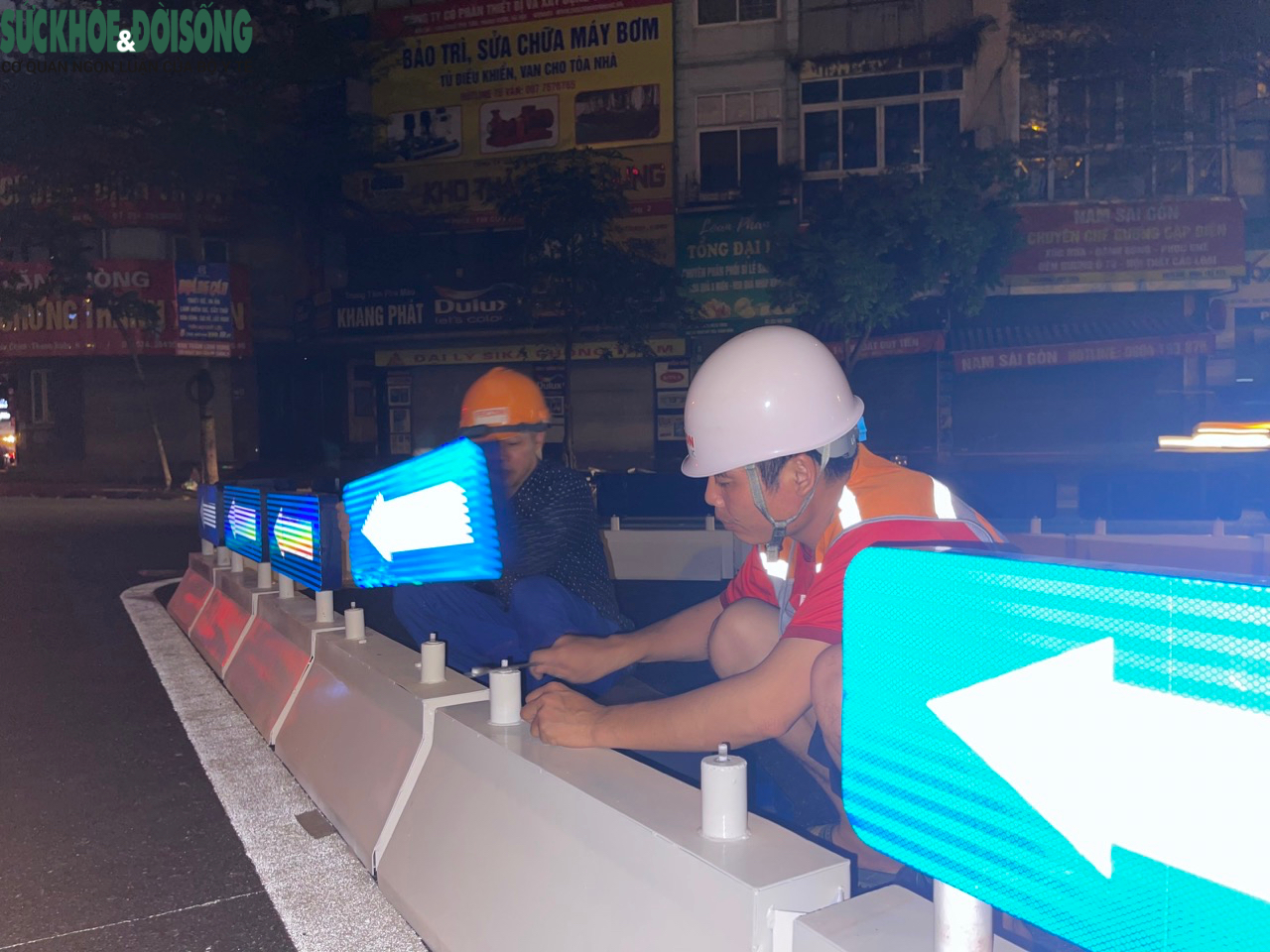 Công nhân xuyên đêm hoàn thành hầm chui Lê Văn Lương, sẵn sàng thông xe ngày 5/10 - Ảnh 8.