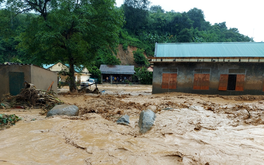 Chuyên gia nêu nguyên nhân sâu xa gây lũ quét, sạt lở đất ngày càng nghiêm trọng