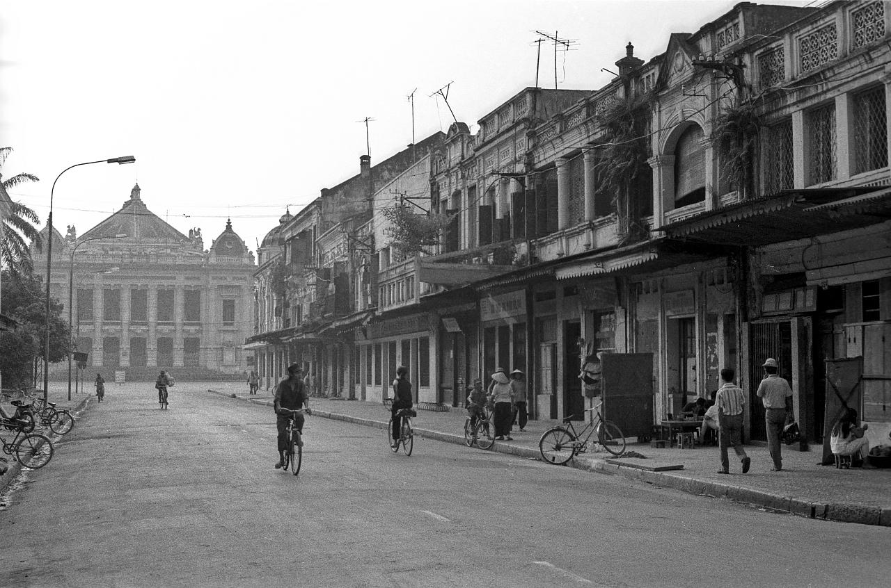 Những bức ảnh gây thương nhớ về Hà Nội năm 1989 - Ảnh 1.