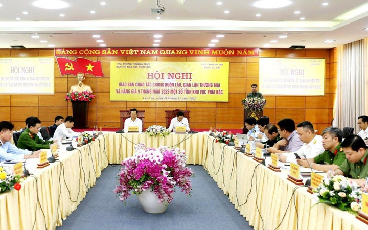 Xử lý nghiêm tập thể, cá nhân bao che, bảo kê cho hoạt động buôn lậu