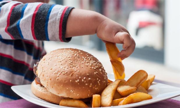 Nghiên cứu xác nhận rằng thực phẩm đã qua chế biến là một nguyên nhân làm gia tăng bệnh béo phì.