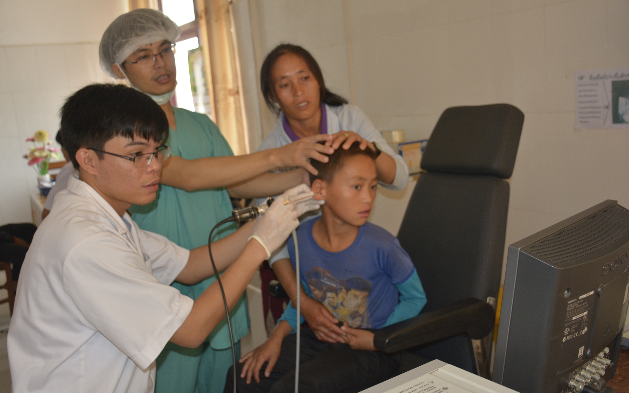 Y tế Nghệ An giúp nâng tầm y tế Xiêng Khoảng, Lào