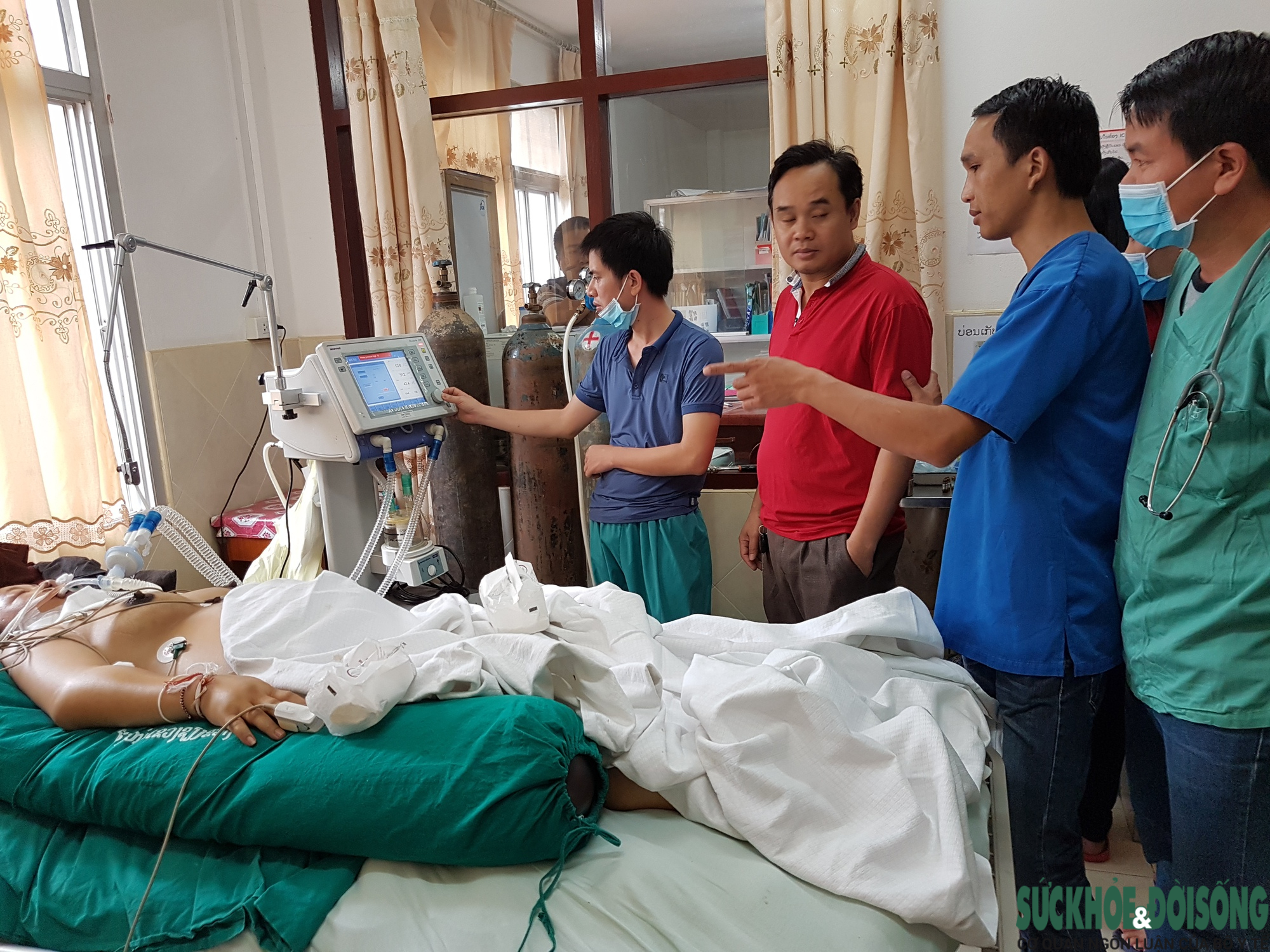 Chuyển giao kỹ thuật giúp bệnh viện nước bạn Lào phát triển  - Ảnh 5.
