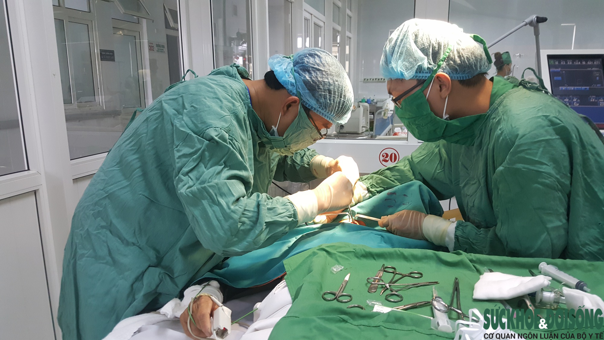 Chuyển giao kỹ thuật giúp bệnh viện nước bạn Lào phát triển  - Ảnh 6.