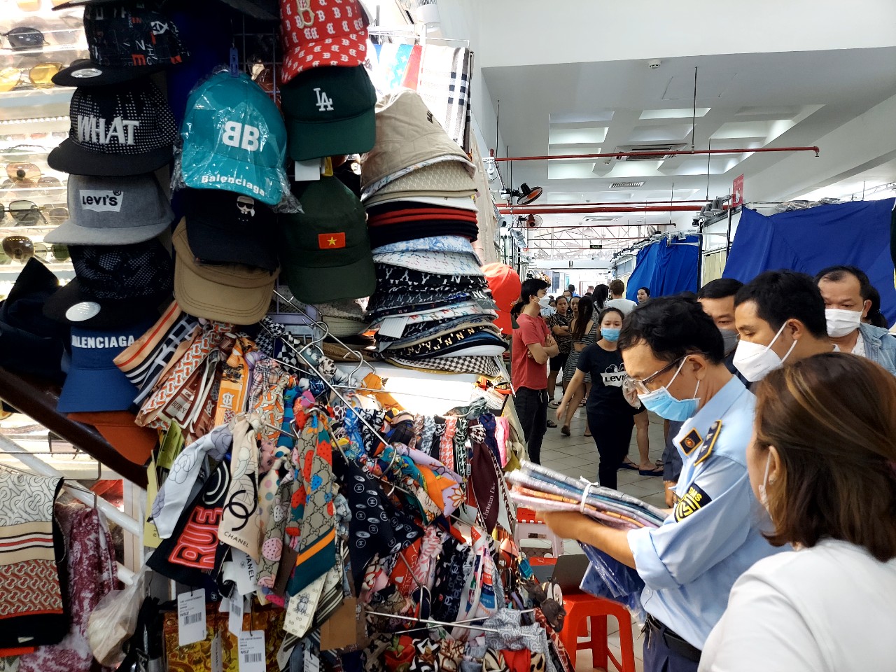 Cơn khát hàng xa xỉ lên cao nhưng Chanel Hàn Quốc vẫn quyết áp dụng quy tắc  mỗi người mua một túi