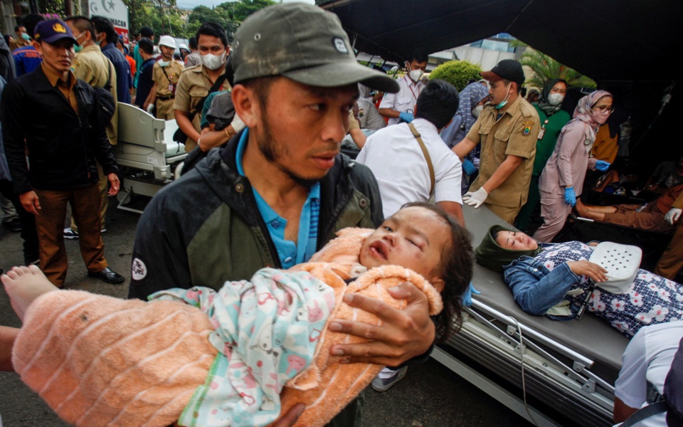 Động đất tại Indonesia: Con số thương vong tiếp tục tăng cao, phần lớn là trẻ em