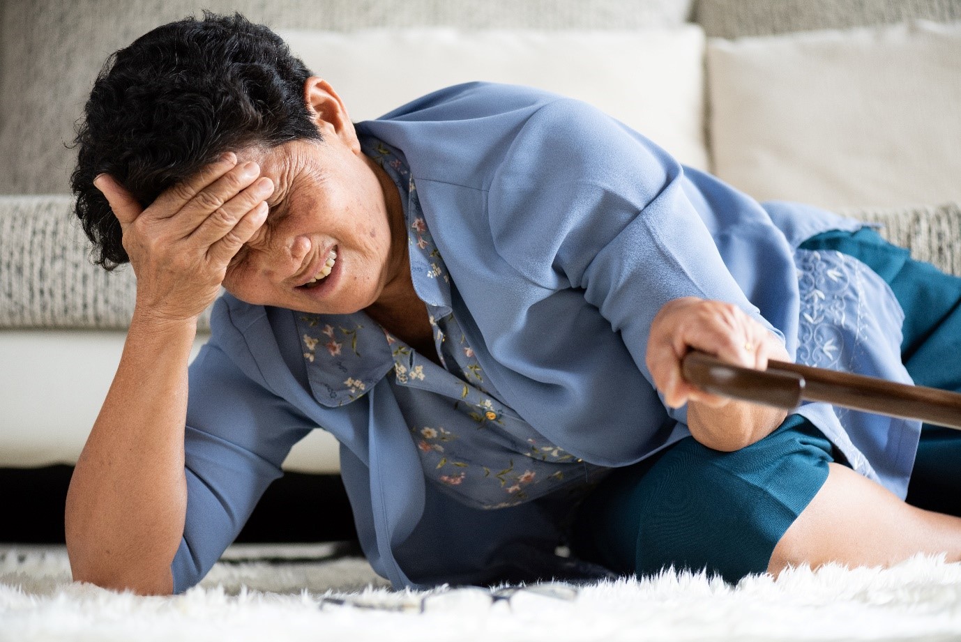 Cảnh báo đột quỵ tăng cao do tiểu đêm ở người cao tuổi khi trời lạnh