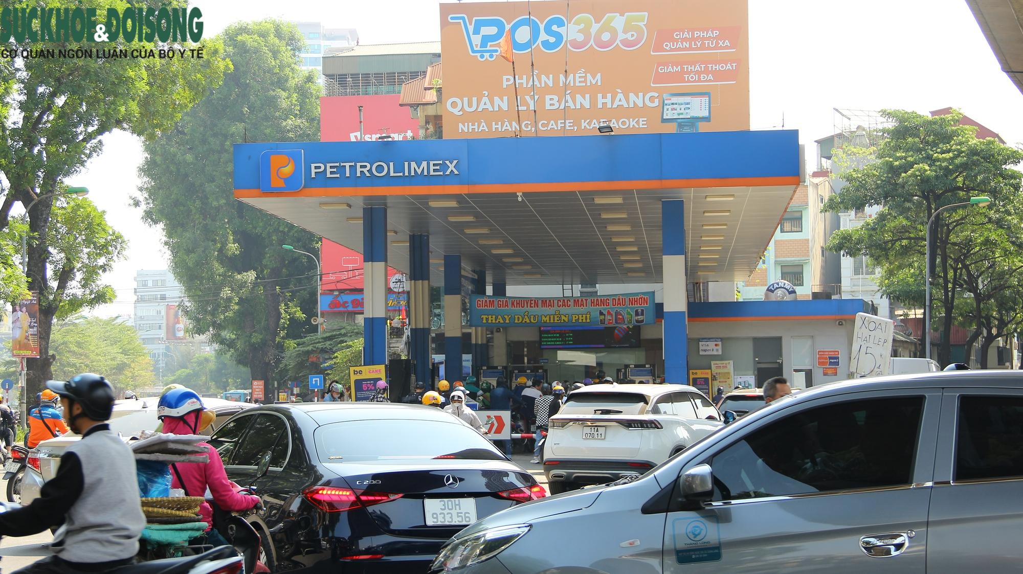 Nhiều trạm xăng tại Hà Nội bán 'cầm chừng' với lí do thiếu nguồn hàng - Ảnh 8.