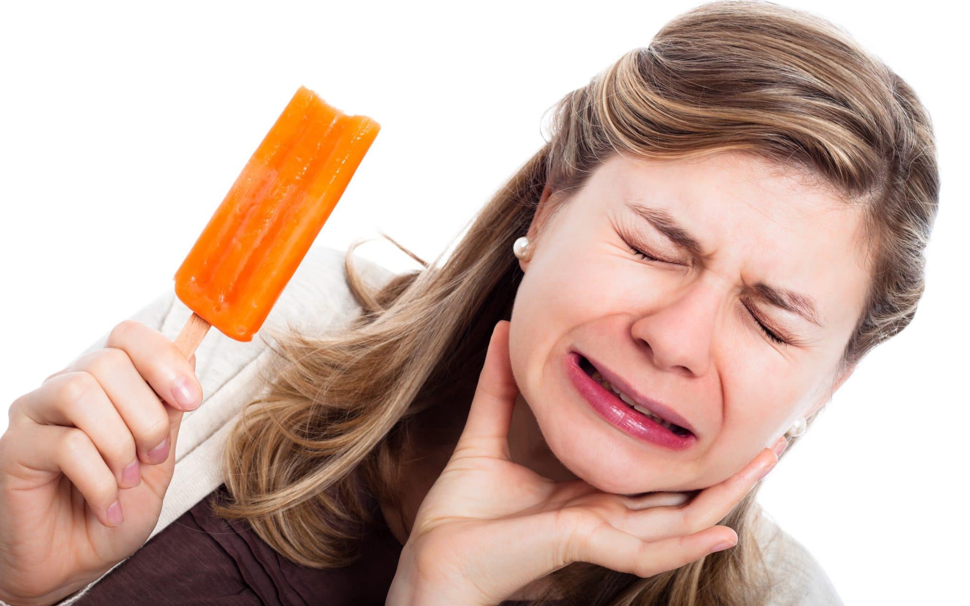 7 biện pháp tự nhiên giảm ê buốt cho răng nhạy cảm