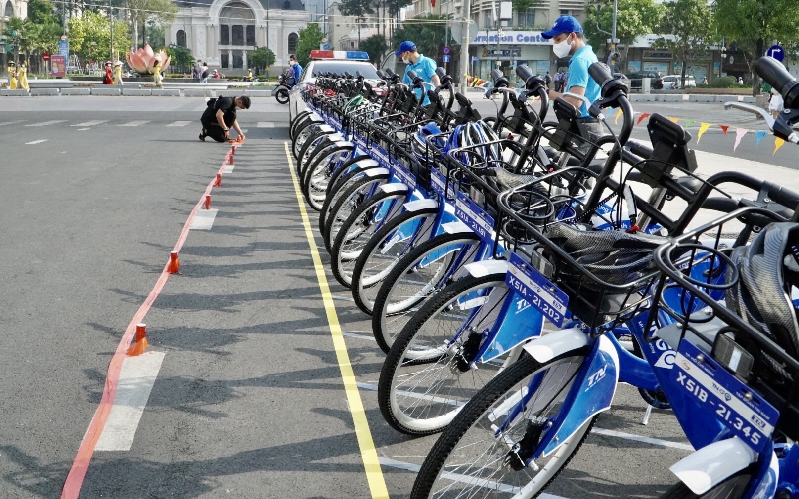 Hà Nội chính thức thí điểm dịch vụ xe đạp công cộng