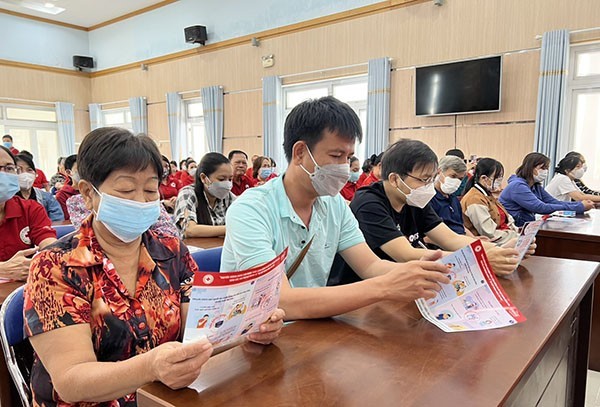 Nâng cao nhận thức về tiêm vaccin phòng COVID-19 tại TP. Hồ Chí Minh - Ảnh 3. Nâng cao nhận thức về tiêm vaccin phòng COVID-19 tại TP. Hồ Chí Minh - Ảnh 3.