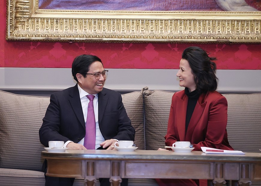 Thủ tướng Phạm Minh Chính hội kiến Chủ tịch Thượng viện Vương quốc Bỉ - Ảnh 4.