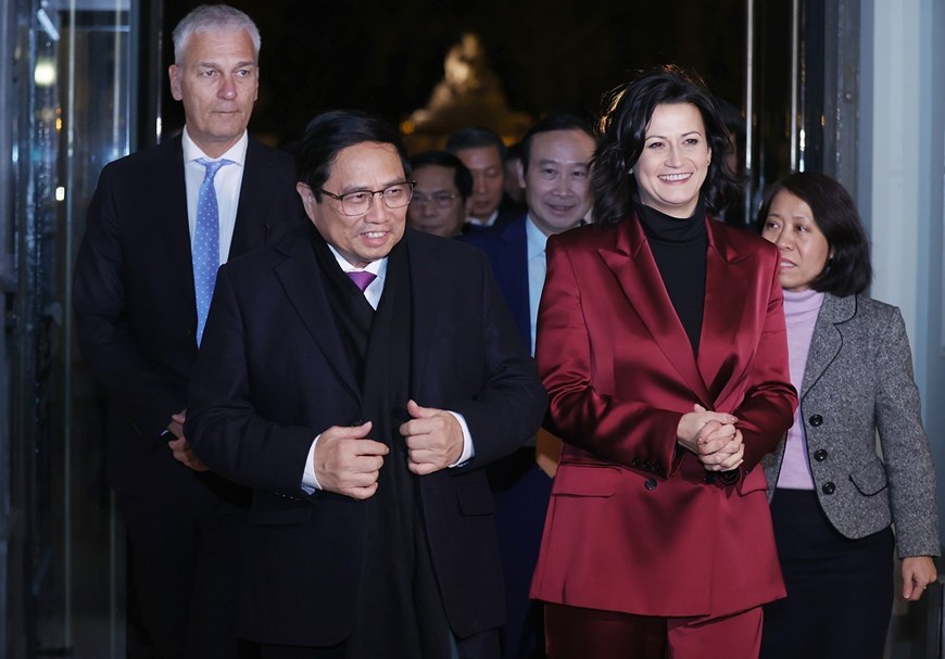 Thủ tướng Phạm Minh Chính hội kiến Chủ tịch Thượng viện Vương quốc Bỉ - Ảnh 1.