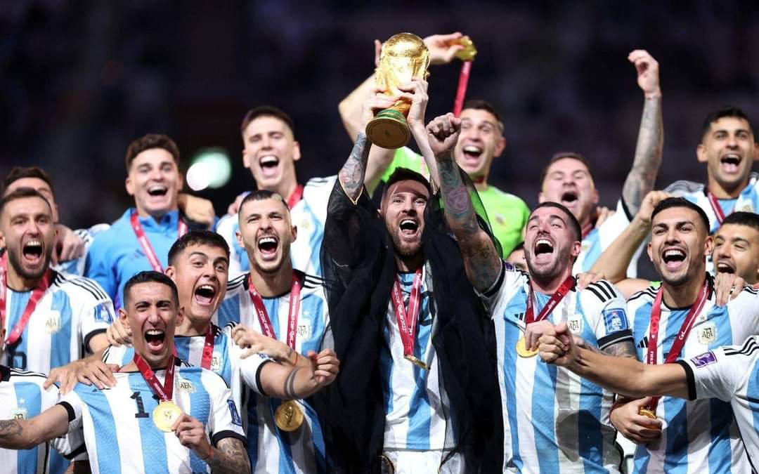 Messi và Argentina vô địch World Cup 2022 sau trận chung kết hay nhất lịch sử