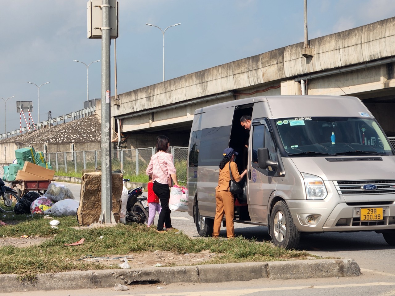 Xe khách ‘bỏ bến, chạy dù’ tái diễn dịp cuối năm - Ảnh 5.