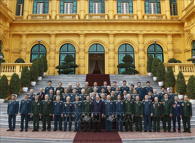 Chủ tịch nước gặp mặt Ban liên lạc Cựu chiến binh Bộ đội Tên lửa Phòng không và Sư đoàn 361 - Ảnh 4.