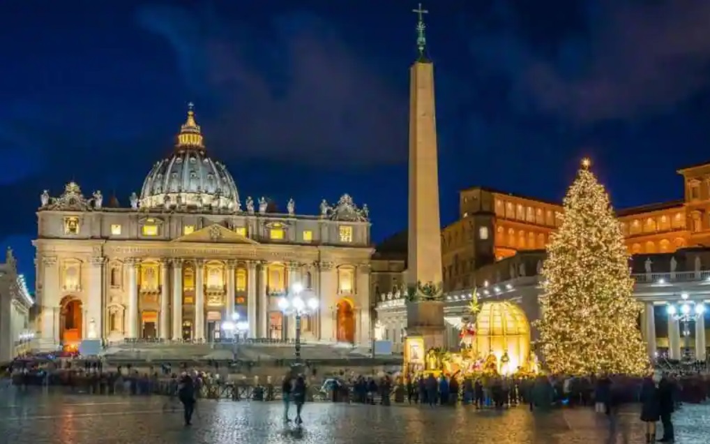 Những cây thông Noel nổi tiếng thế giới lung linh chờ đón Giáng sinh