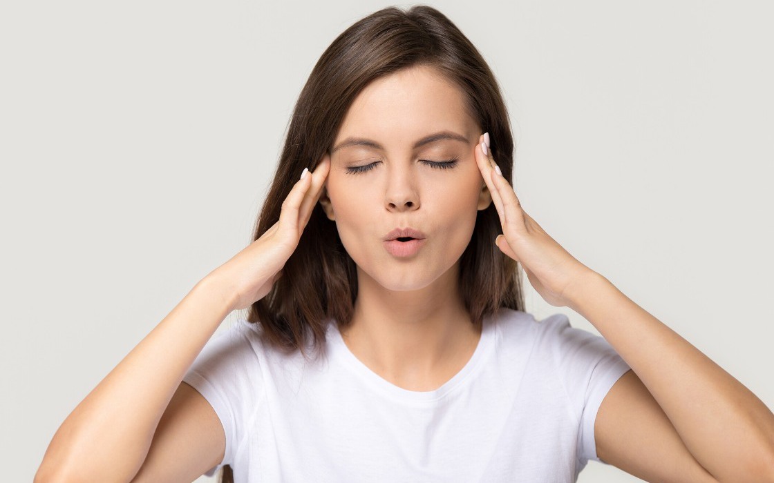 7 bài tập thở hỗ trợ giảm đau đầu