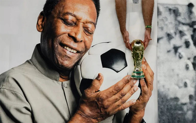 Vua bóng đá Pele: Từ cậu bé nghèo vô danh đến cầu thủ giỏi nhất mọi thời đại