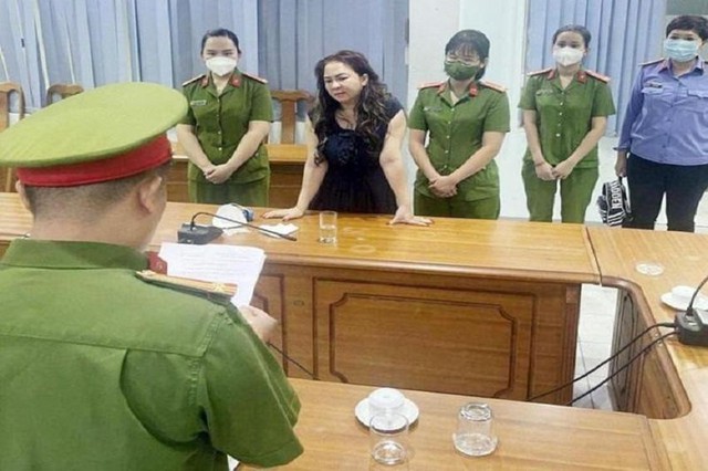 Tội danh và hình phạt 3 đồng phạm bà Nguyễn Phương Hằng vừa bị cơ quan điều tra khởi tố - Ảnh 2.