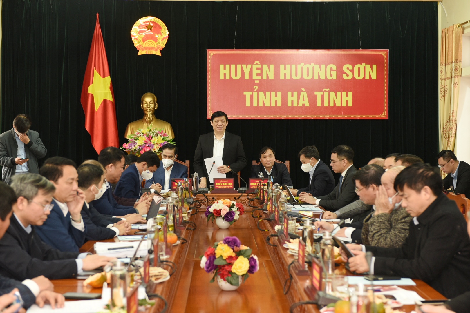 Bộ trưởng Nguyễn Thanh Long dâng hương tưởng niệm Đại danh y Hải Thượng Lãn Ông Lê Hữu Trác - Ảnh 3.