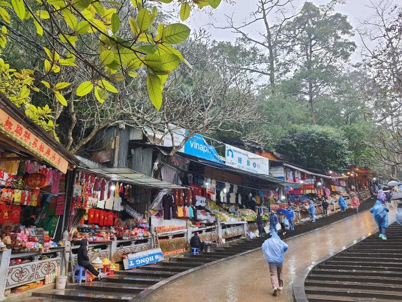 Chùa Hương chuẩn bị phương án phòng dịch trước ngày chính thức mở cửa trở lại - Ảnh 1.