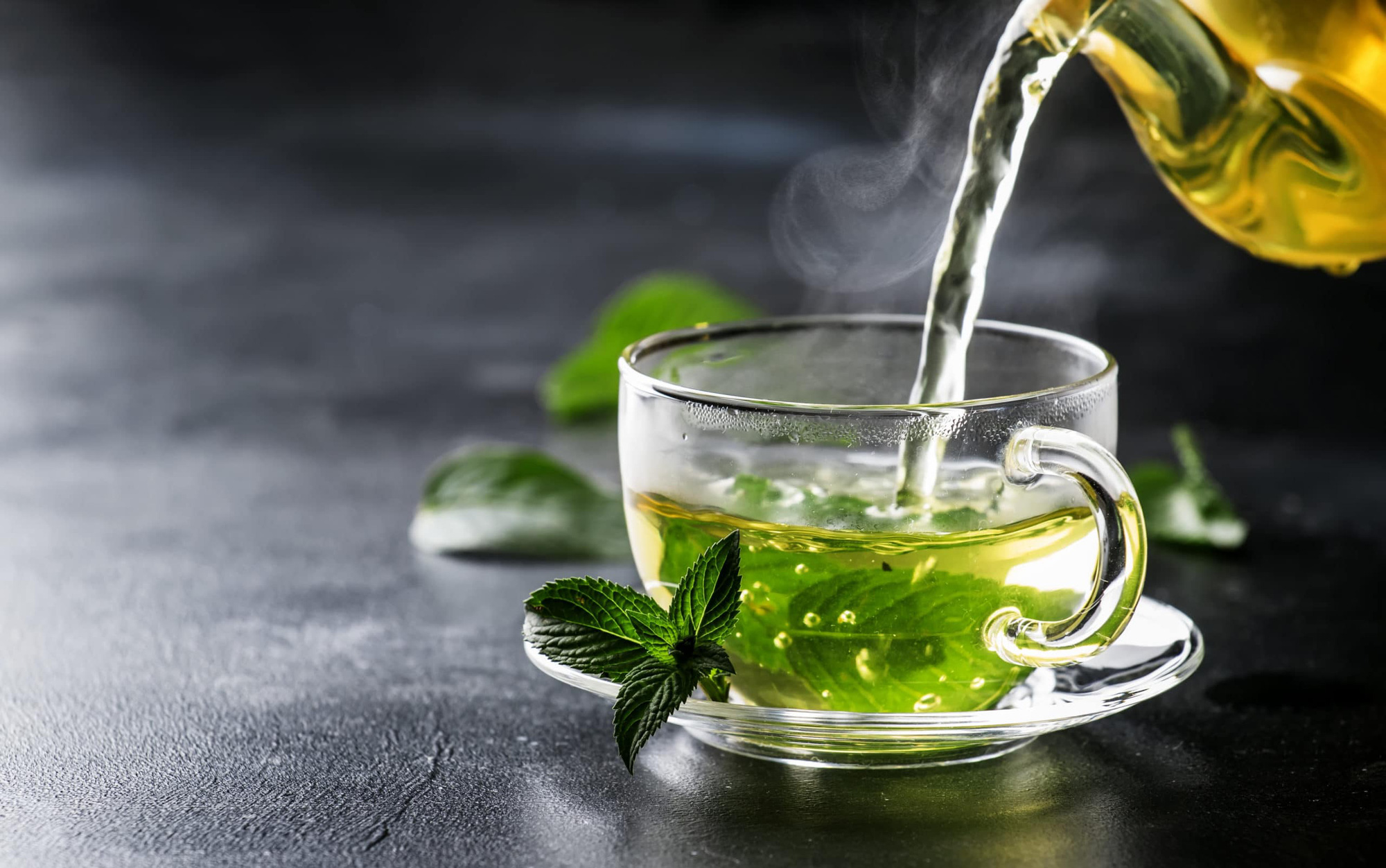 Polyphenol trong trà xanh có thể ức chế sự xâm nhập của SARS-CoV-2 - Ảnh 1.