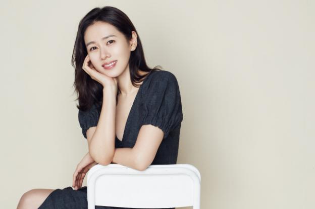 Son Ye Jin 4