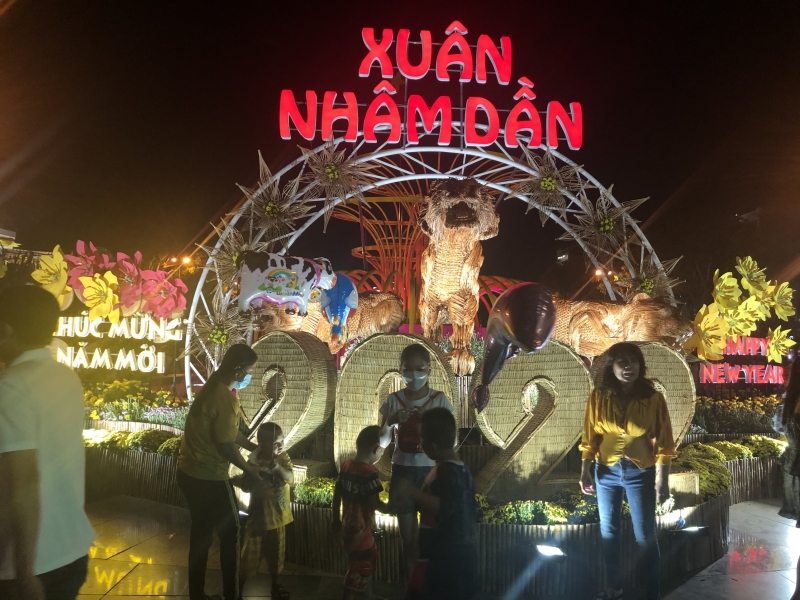 ĐBSCL: Dịch cơ bản đã được kiểm soát, người dân từng bước trở lại cuộc sống bình thường mới - Ảnh 2.